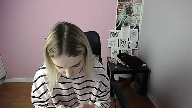 viktoria lovely online show from 09/12/25, 10:04