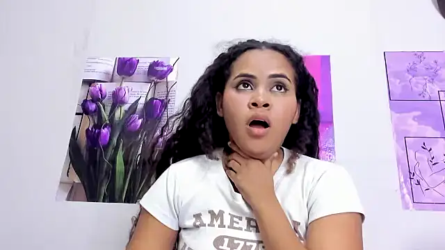 makena18 online show from 12/23/24, 07:41