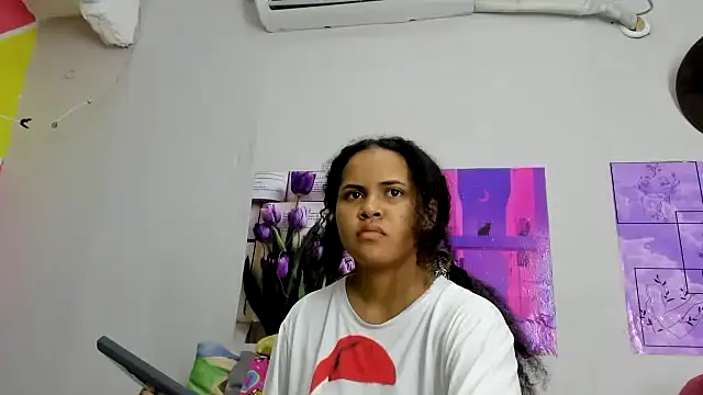 makena18 online show from 12/30/24, 12:42