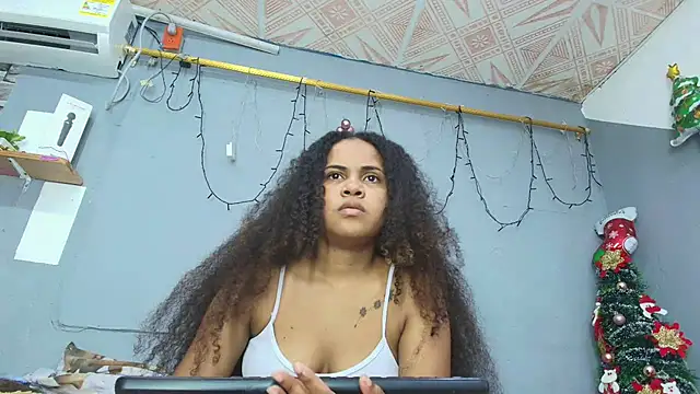 makena18 online show from 01/03/25, 12:52