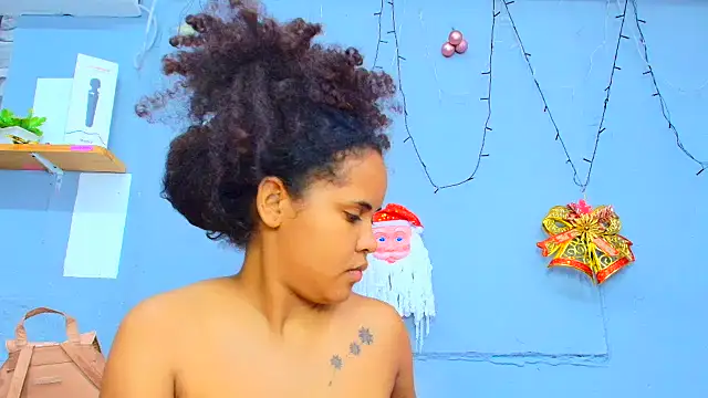 makena18 online show from 01/06/25, 12:46