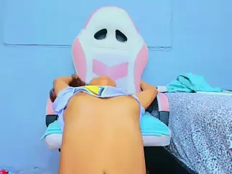 makena18 online show from 01/26/25, 05:23