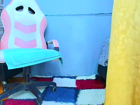 makena18 online show from 01/31/25, 12:51