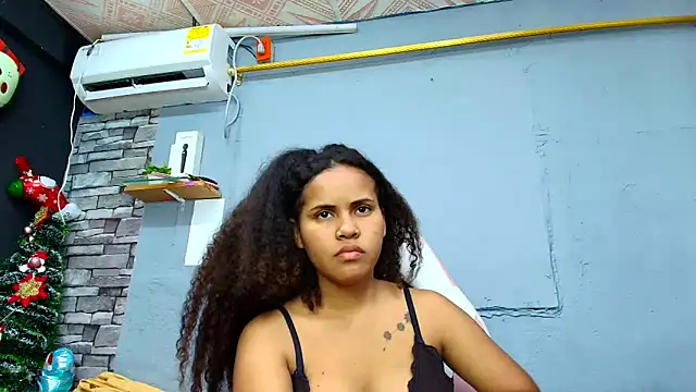 makena18 online show from 02/04/25, 12:55