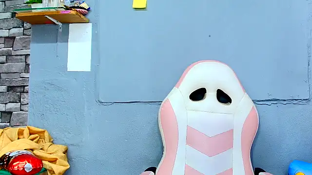 makena18 online show from 02/07/25, 12:50