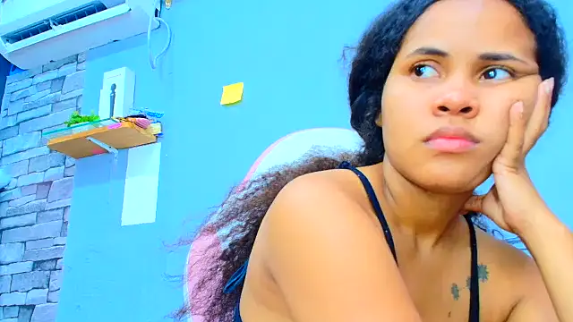 makena18 online show from 02/10/25, 12:39