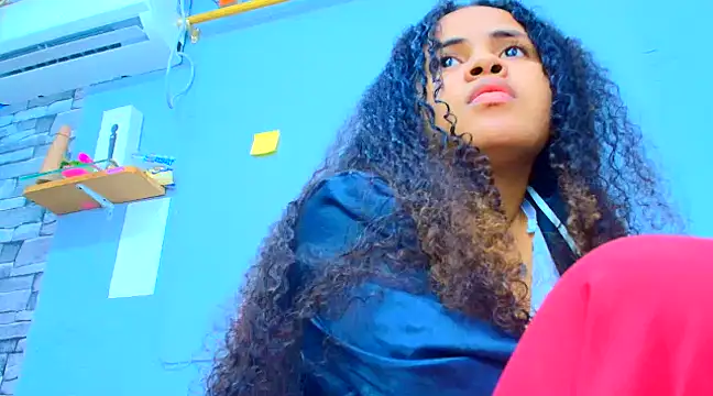 makena18 online show from 02/23/25, 01:21