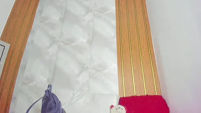 makena18 online show from 09/28/25, 02:44