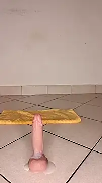 Snapshot of Perqueen chatting on 11/02/25, 09:50 Perqueen online show from 11/02/25, 09:50