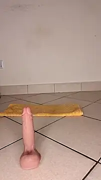 Snapshot of Perqueen chatting on 11/23/25, 11:43 Perqueen online show from 11/23/25, 11:43