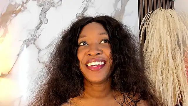 Snapshot of aidaadams chatting on 02/13/25, 05:54 aidaadams online show from 02/13/25, 05:54
