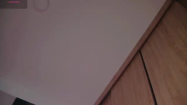 Snapshot of aidaadams chatting on 09/25/25, 11:03 aidaadams online show from 09/25/25, 11:03