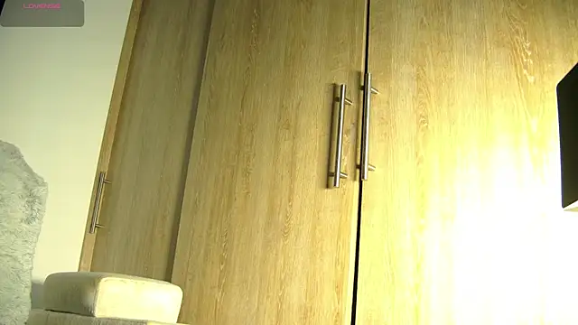 aidaadams online show from 11/09/25, 10:35