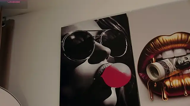 aidaadams online show from 12/03/25, 11:19