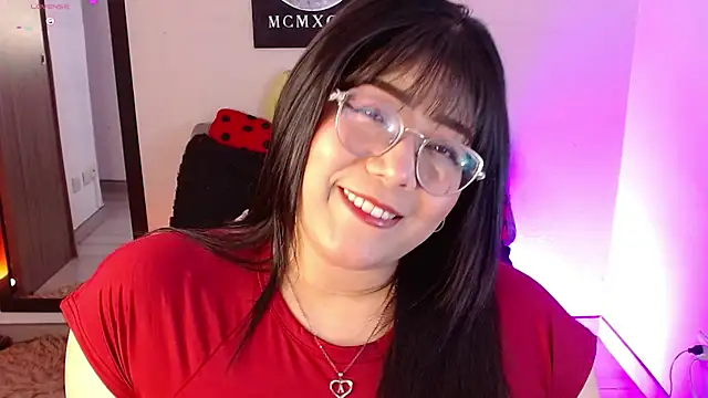 Snapshot of AlexaKimm chatting on 05/01/26, 10:20 AlexaKimm online show from 05/01/26, 10:20