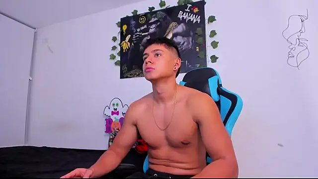 Snapshot of Bray_Kevin chatting on 01/25/25, 02:58 Bray Kevin online show from 01/25/25, 02:58