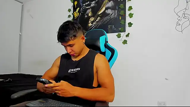 Snapshot of Bray_Kevin chatting on 01/29/25, 12:43 Bray Kevin online show from 01/29/25, 12:43