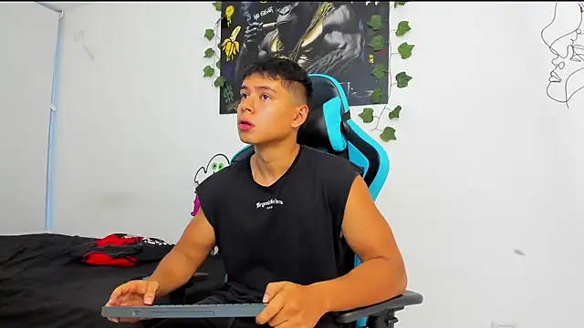 Snapshot of Bray_Kevin chatting on 01/30/25, 11:13 Bray Kevin online show from 01/30/25, 11:13