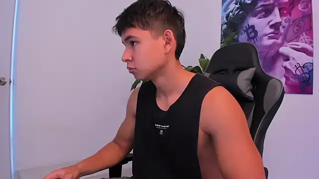 Snapshot of Bray_Kevin chatting on 02/14/25, 03:26 Bray Kevin online show from 02/14/25, 03:26