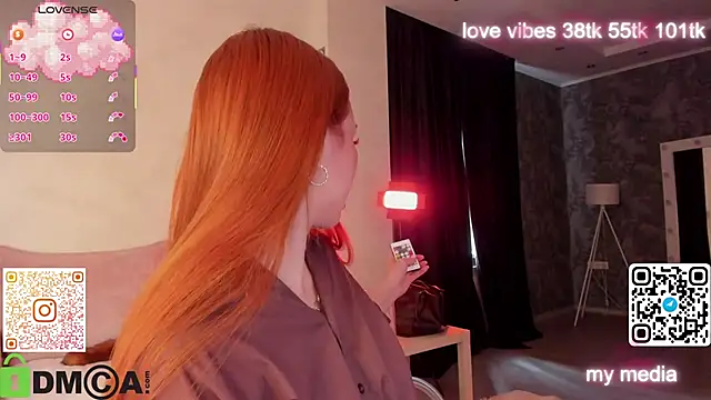 Snapshot of Tracy-Taylor chatting on 09/27/25, 08:19 Tracy-Taylor online show from 09/27/25, 08:19