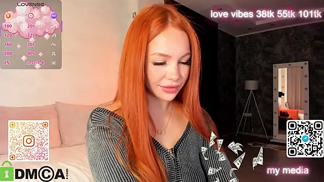 Snapshot of Tracy-Taylor chatting on 11/23/25, 08:36 Tracy-Taylor online show from 11/23/25, 08:36