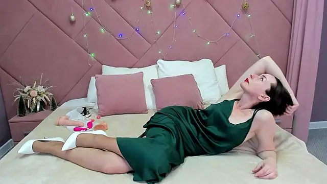 Jaqueline Richardson online show from 12/29/24, 06:38