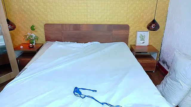 Mrs booty online show from 01/12/25, 02:30