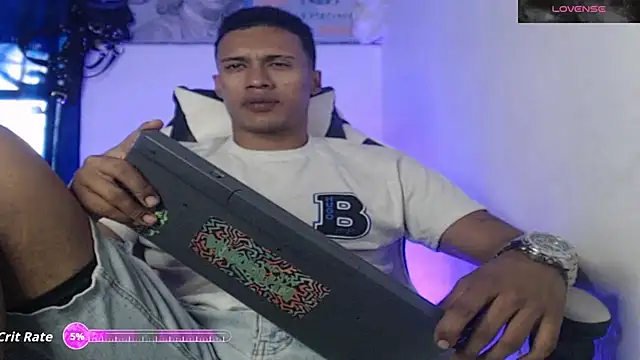 Snapshot of Ryan_coopper chatting on 10/03/25, 04:59 Ryan coopper online show from 10/03/25, 04:59