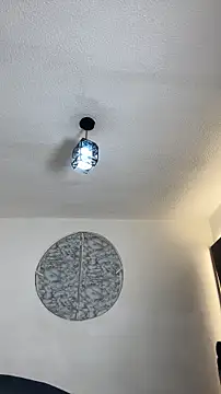 Snapshot of IsabelaVanegas_ chatting on 12/03/25, 05:33 IsabelaVanegas online show from 12/03/25, 05:33