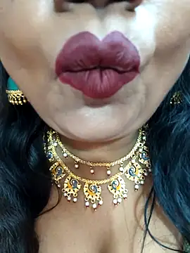 Snapshot of YR-SHIVANI chatting on 01/31/26, 07:11 YR-SHIVANI online show from 01/31/26, 07:11