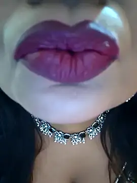 Snapshot of YR-SHIVANI chatting on 02/03/26, 07:13 YR-SHIVANI online show from 02/03/26, 07:13