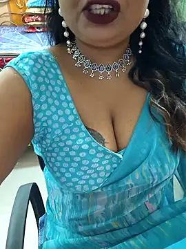 Snapshot of YR-SHIVANI chatting on 02/13/26, 05:36 YR-SHIVANI online show from 02/13/26, 05:36