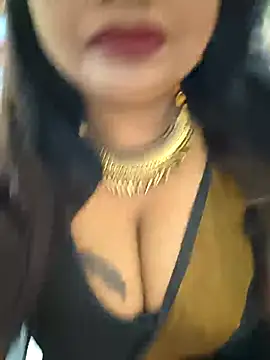 Snapshot of YR-SHIVANI chatting on 02/15/26, 05:26 YR-SHIVANI online show from 02/15/26, 05:26