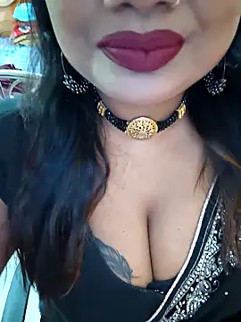 Snapshot of YR-SHIVANI chatting on 02/21/26, 05:52 YR-SHIVANI online show from 02/21/26, 05:52