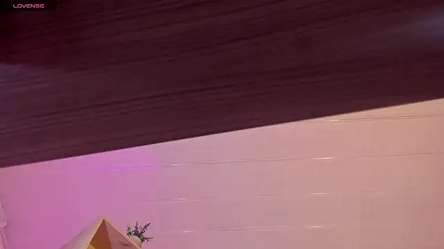 Tiarha online show from 01/24/25, 10:53