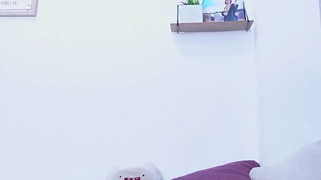 Snapshot of AliciaBasch chatting on 03/25/26, 04:07 AliciaBasch online show from 03/25/26, 04:07