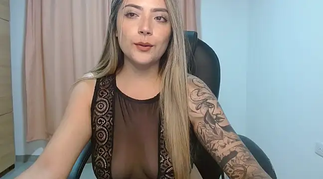 Snapshot of _sweet_rachel chatting on 03/23/25, 01:53 sweet rachel online show from 03/23/25, 01:53