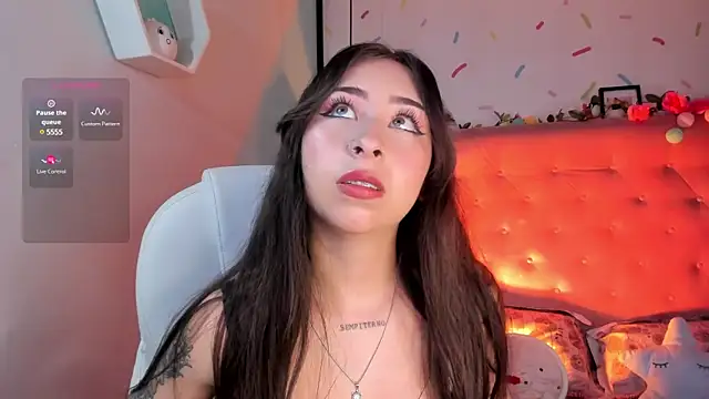 Snapshot of _cloe_martinez chatting on 02/27/25, 09:04 cloe martinez online show from 02/27/25, 09:04