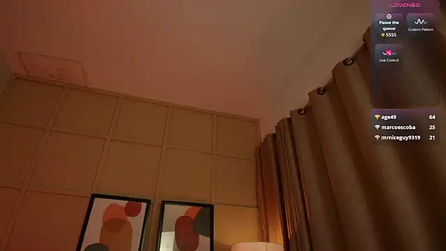 Snapshot of _cloe_martinez chatting on 02/03/26, 02:53 cloe martinez online show from 02/03/26, 02:53