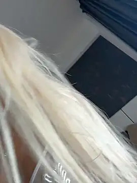 Snapshot of violettabunny03 chatting on 02/03/26, 01:04 violettabunny03 online show from 02/03/26, 01:04