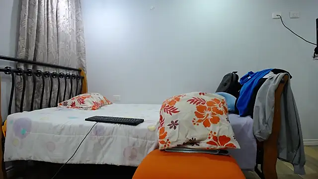 Snapshot of Iam_yourbabyprincess_XD chatting on 02/03/25, 06:13 Iam yourbabyprincess XD online show from 02/03/25, 06:13