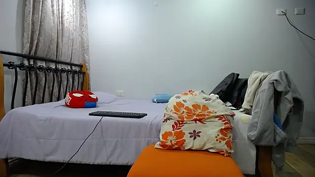 Snapshot of Iam_yourbabyprincess_XD chatting on 02/10/25, 10:09 Iam yourbabyprincess XD online show from 02/10/25, 10:09