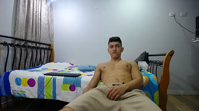 Snapshot of Iam_yourbabyprincess_XD chatting on 03/03/25, 05:20 Iam yourbabyprincess XD online show from 03/03/25, 05:20