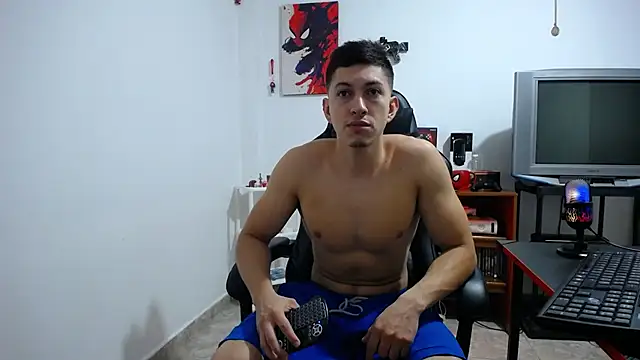 Snapshot of Iam_yourbabyprincess_XD chatting on 09/15/25, 12:21 Iam yourbabyprincess XD online show from 09/15/25, 12:21