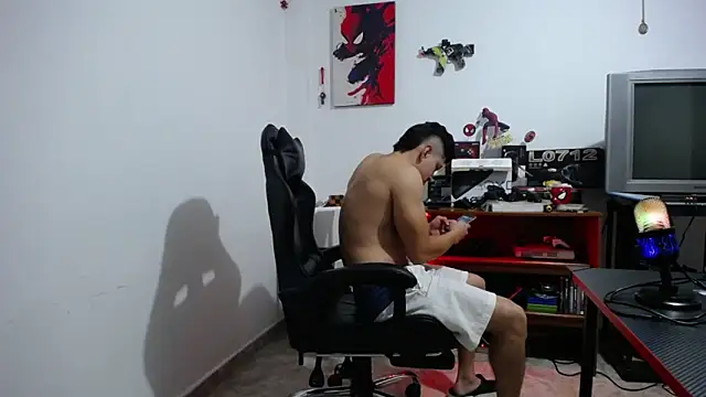 Snapshot of Iam_yourbabyprincess_XD chatting on 04/11/26, 04:55 Iam yourbabyprincess XD online show from 04/11/26, 04:55