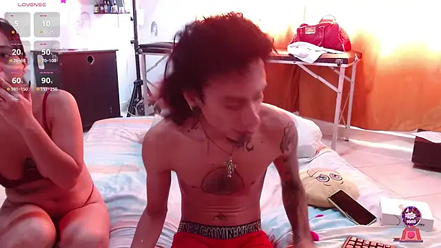 Snapshot of Tiffany_prettygirl chatting on 03/05/25, 03:40 Tiffany prettygirl online show from 03/05/25, 03:40