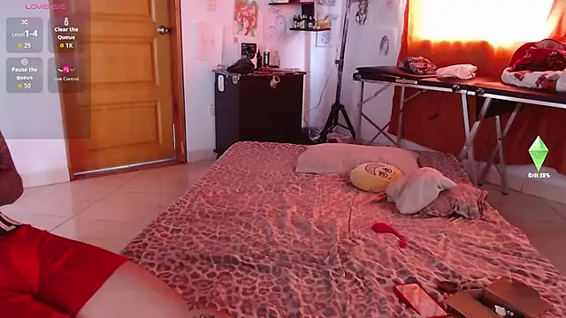 Snapshot of Tiffany_prettygirl chatting on 09/11/25, 06:30 Tiffany prettygirl online show from 09/11/25, 06:30