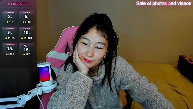 SaraXray online show from 09/08/25, 03:44