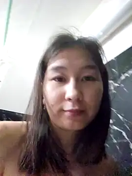 SaraXray online show from 09/13/25, 03:01