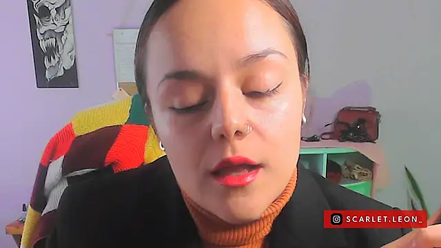 Snapshot of Scarletleon77 chatting on 01/24/25, 04:17 Scarletleon77 online show from 01/24/25, 04:17